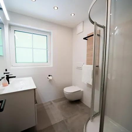 Apartment Seenah Gaisrueckenstrasse Poertschach By S4y Portschach am Woerthersee